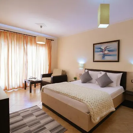 Ibiza 3* Golem (Tirana)