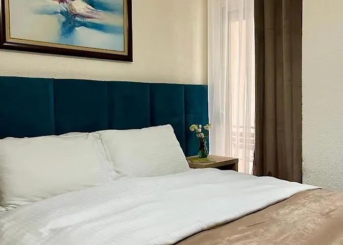 Ibiza 3* Golem (Tirana)