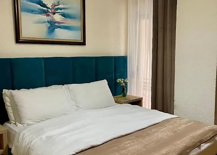 Ibiza Hotel Golem (Tirana)