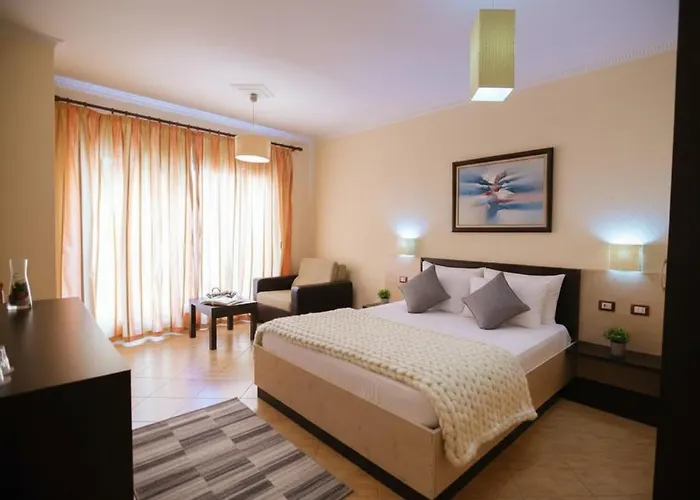 Ibiza 3* Golem (Tirana)